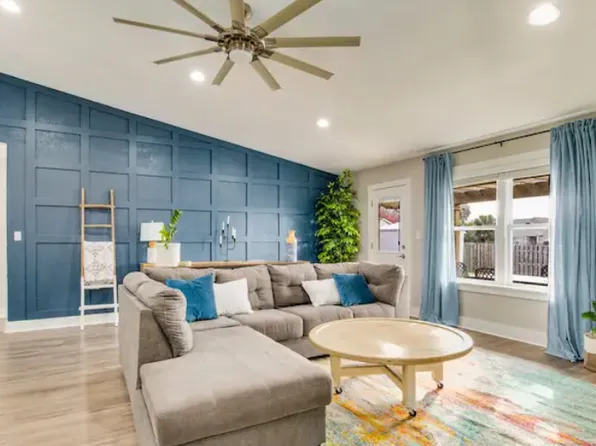 1765 Marseille Dr, Gulf Breeze, FL 32563