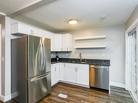 5th image of 1632 Englewood Ave #2
