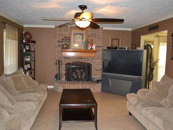 Den with ceramic tile