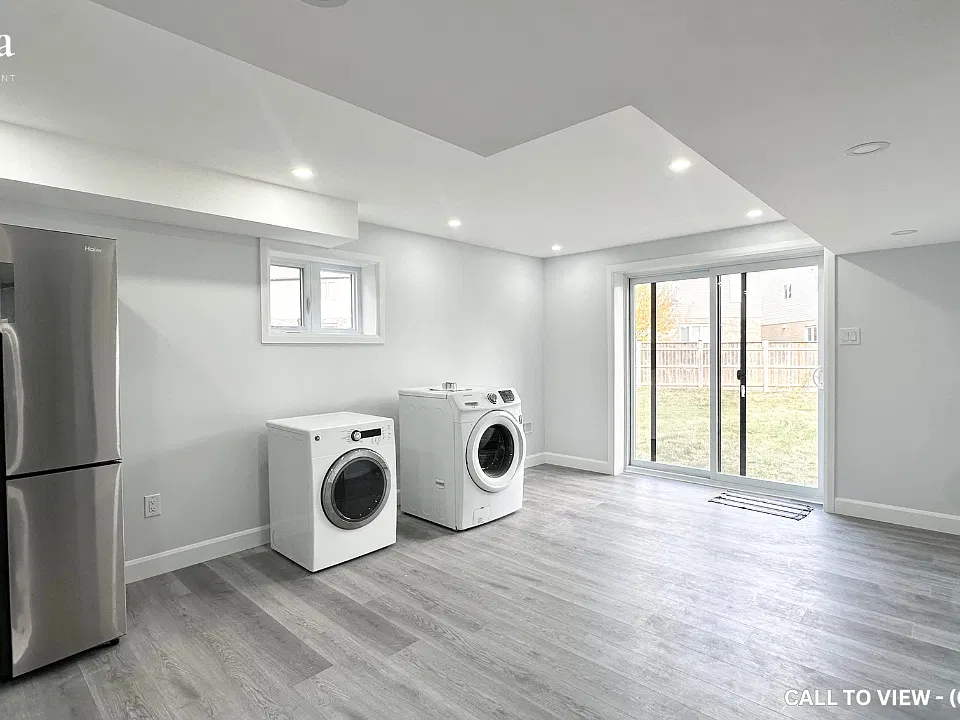 3105 Turner Cres #2