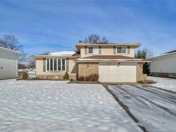 2016 Coventry Dr, Parma, OH 44134