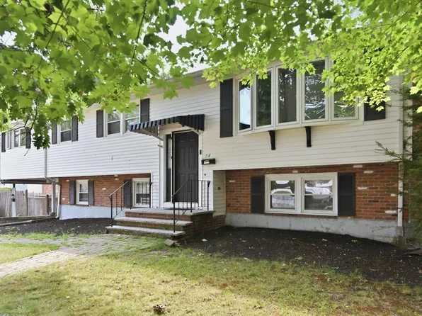 54 Michael Dr, Brockton, MA 02301
