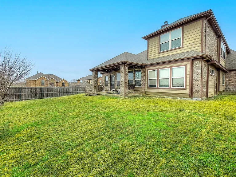 2933 Softwood Cir — Photo 24