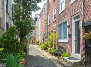 704 S Darien St, Philadelphia, PA 19147