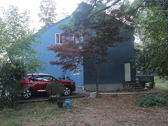 3rd image of 99 Pine Hill Ave