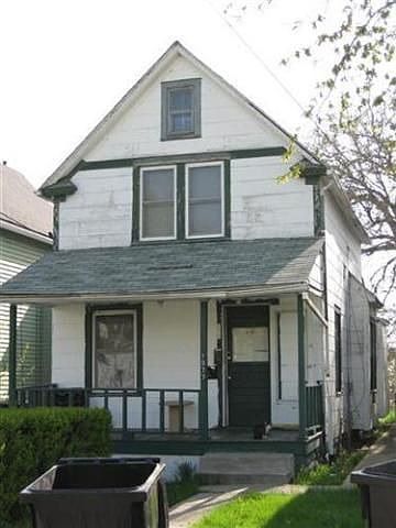 2nd image of 1977 W 105th St