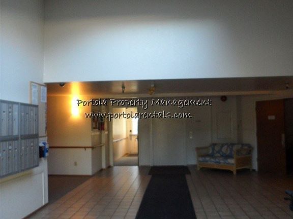 3rd image of 204 Vista Prieta Ct