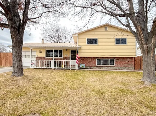 817 S 2nd St, Rocky Ford, CO 81067