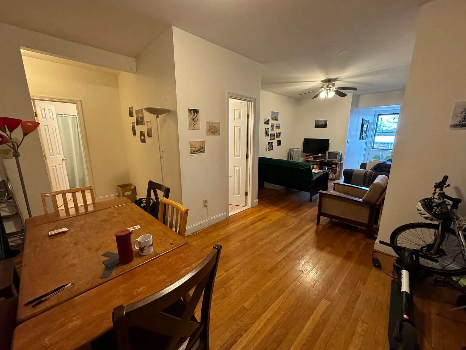4 bed, 2.0 bath, $4,000 — Photo 2