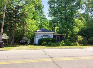 12935 Three Oaks Rd, Sawyer, MI 49125