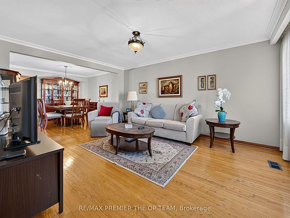 5th image of 97 Firgrove Cres