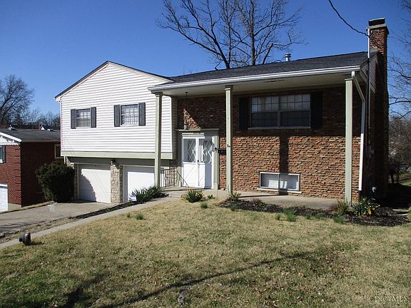 3rd image of 3578 Fieldcrest Dr