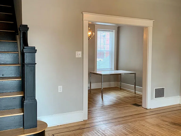 905 N Duke St — Photo 4