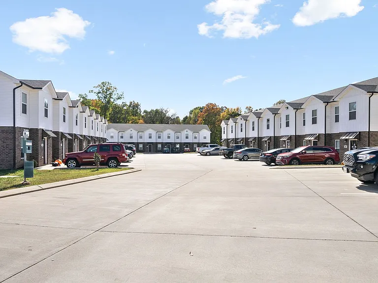 Alto Luxury Townhomes — Photo 34