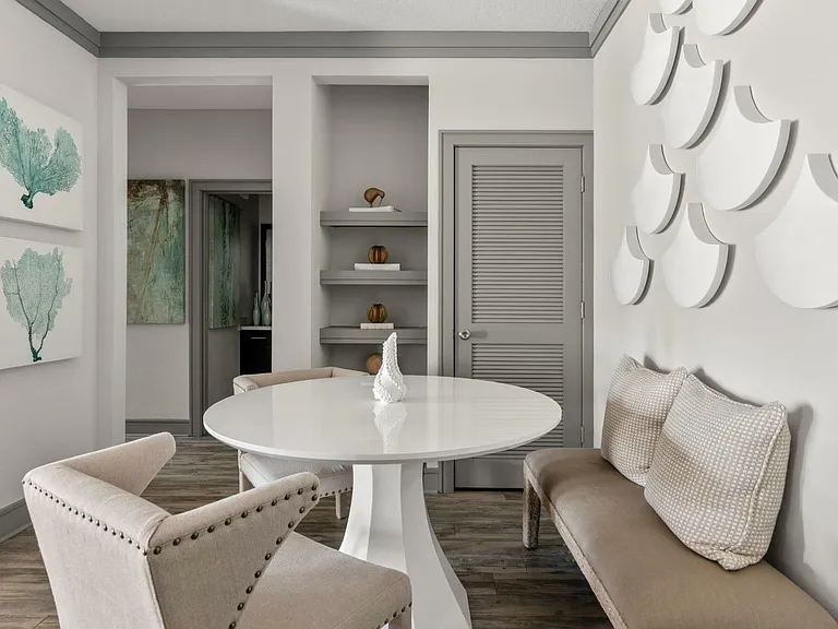 Luxe Lakewood Ranch - Dining Area with Built-in Shelving