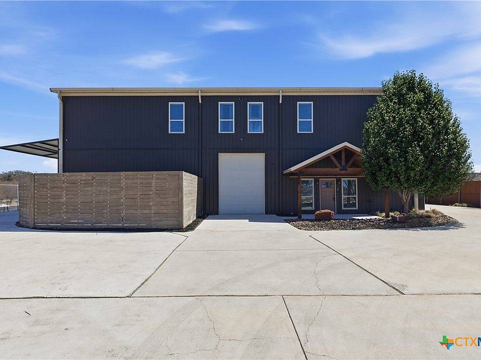 1st image of 2948 Goodwin Ln