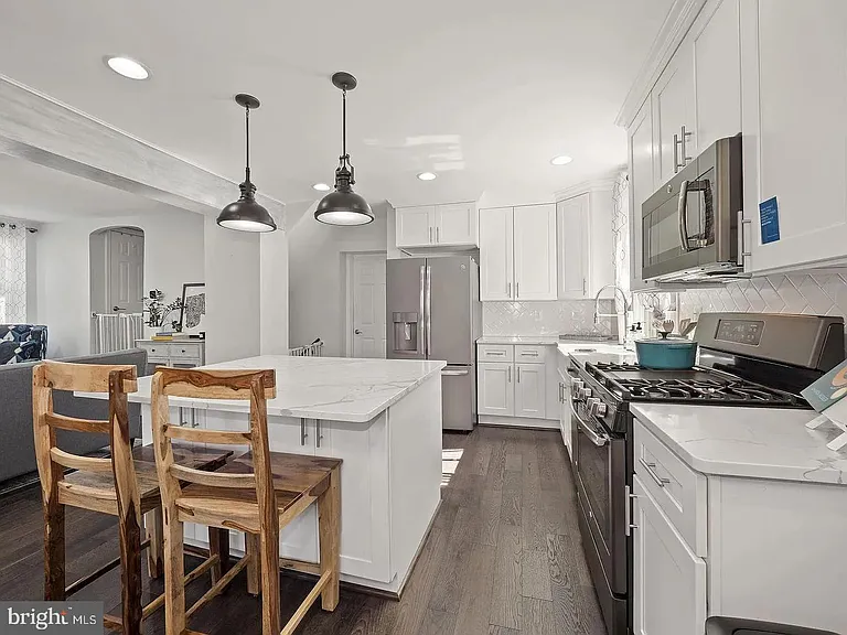 2605 Arcola Ave — Photo 8