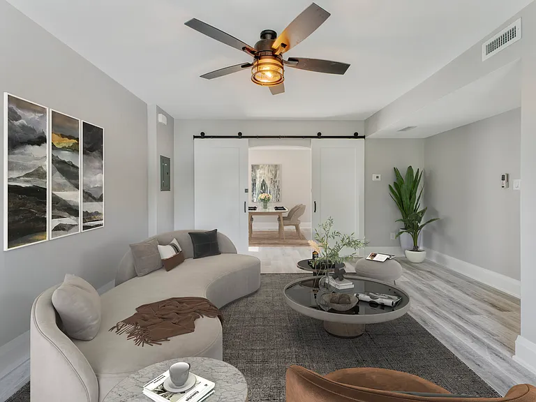 130 Carruthers Ave #3 — Photo 3