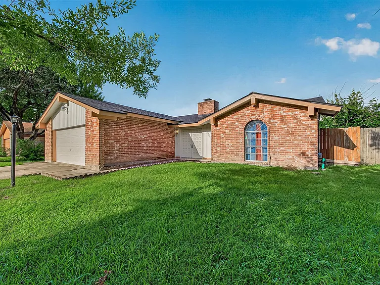 8638 Little River Rd — Photo 3