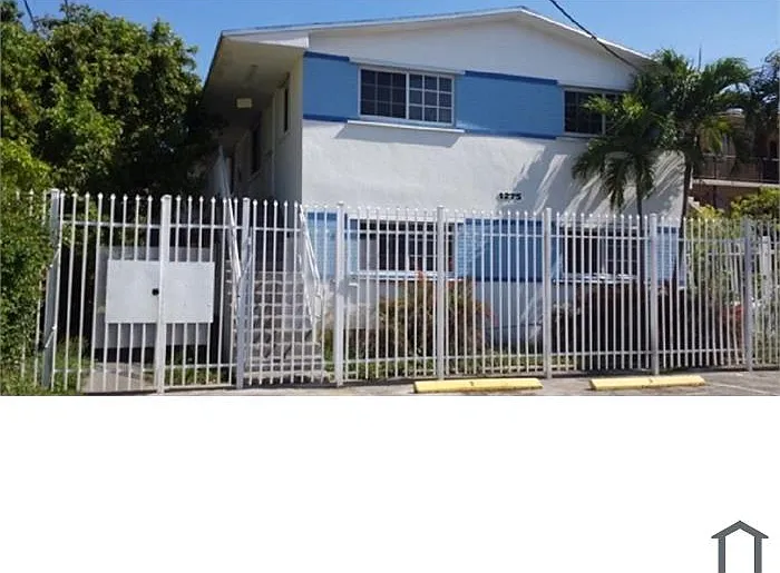 2 bed, 750 sqft, $2,390 — Photo 1