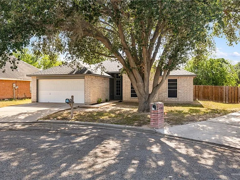 1709 Jonquil Ave — Photo 2
