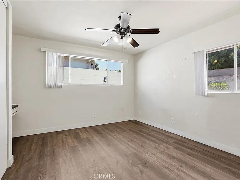 6732 Wooster Ave — Photo 27