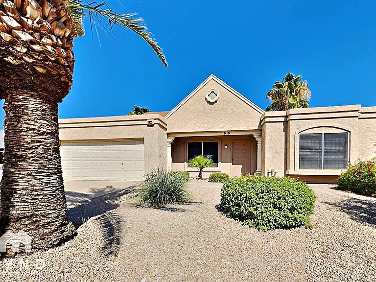 818 E Piute Ave — Photo 1