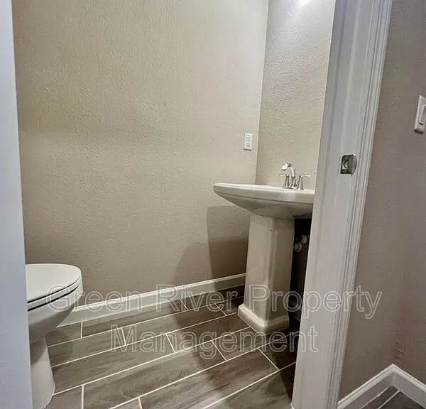 375 Boracay Cir — Photo 3