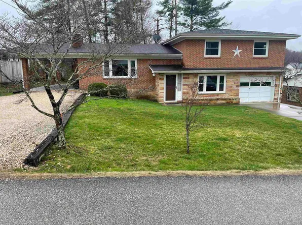413 W 2nd St, Grayson, KY 41143