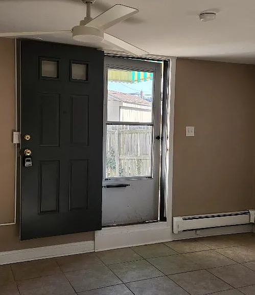 1001 Hunter Ave #4 — Photo 1