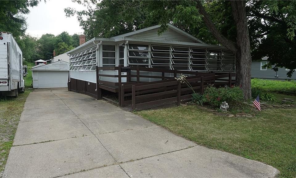 1st image of 620 Crawford Ave