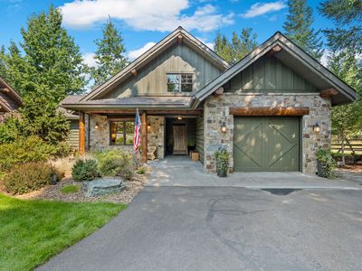 1055 Whispering Rock Rd, Bigfork, MT, 59911