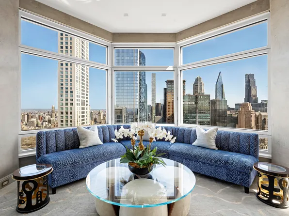 301 West 57th Street image 4 of 13