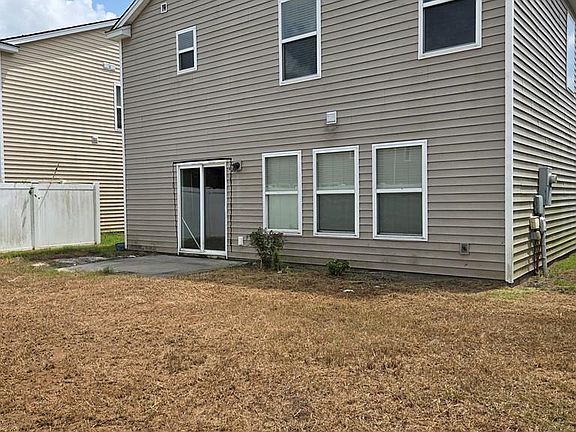 2nd image of 203 Bender St