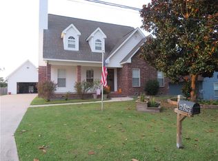 551 W Pine St, Norco, LA 70079