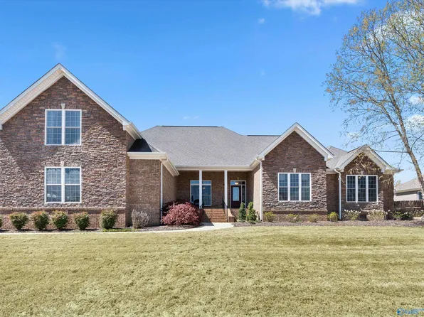 27444 Juanita Dr, Athens, AL 35613