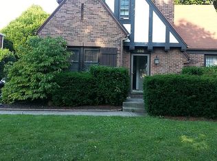 398 Brantwood Rd, Amherst, NY 14226