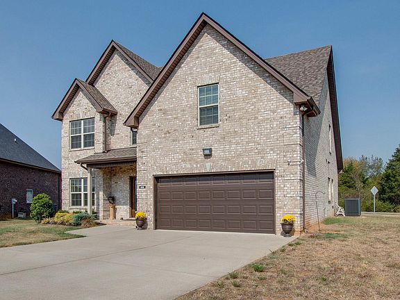 3rd image of 205 Pepper Pl