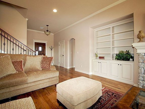 Open, sophisticated floor plan