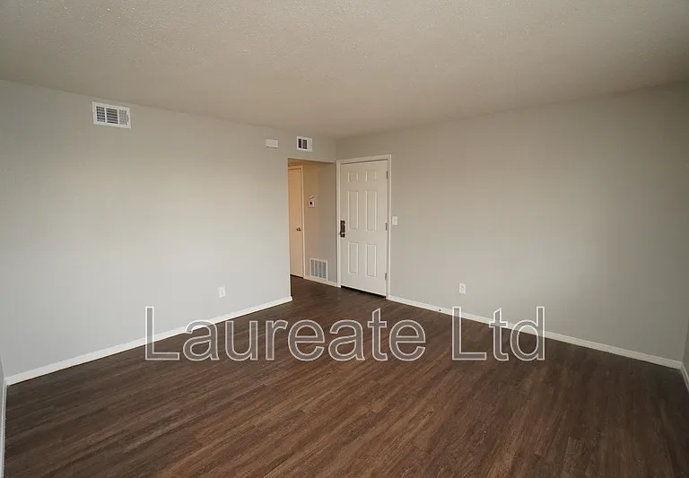 1305 Wolff St #4 — Photo 4