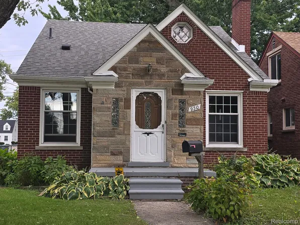 950 N York St, Dearborn, MI 48128