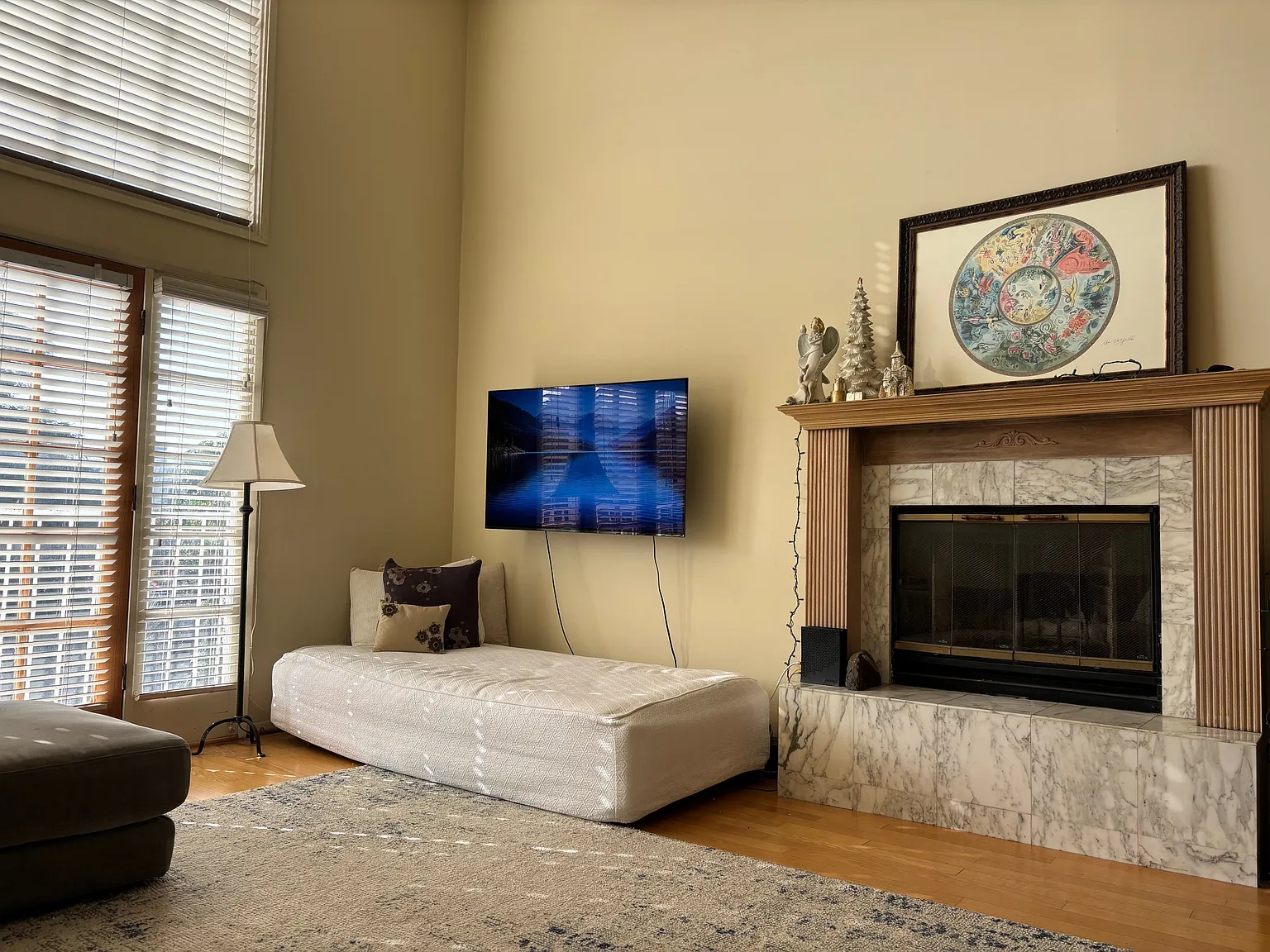 3 bed, 1374 sqft, $4,800 — Photo 3