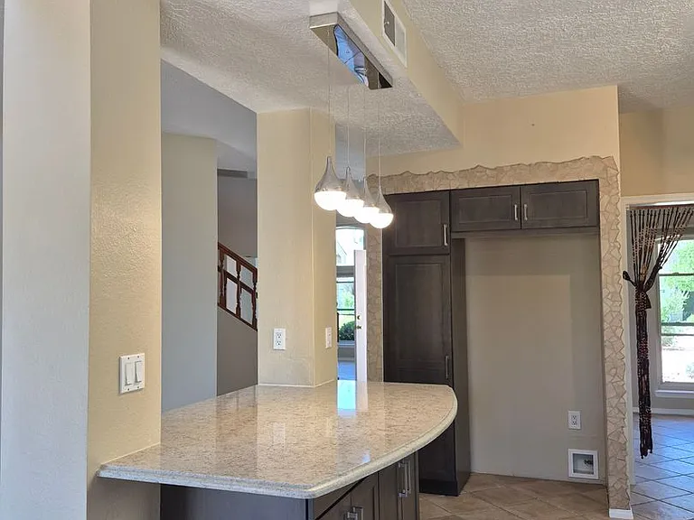 9121 Ridgefield Ave NE — Photo 14