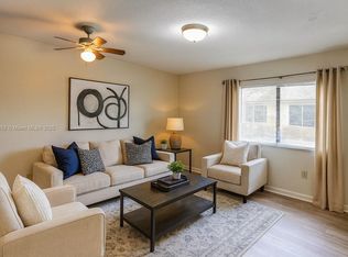 11920 SW 217th St, Miami, FL 33170