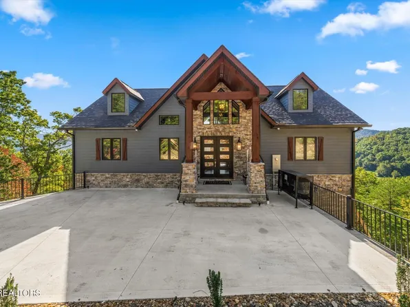 4215 Teaberry Vista Ln, Sevierville, TN 37862