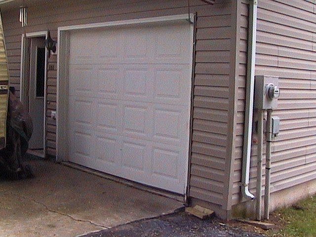 2nd image of 820 N 17th Dr