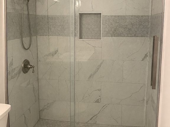 2nd image of 443 1/2 Wilder St