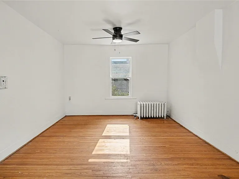 54 Sanford St #B — Photo 5