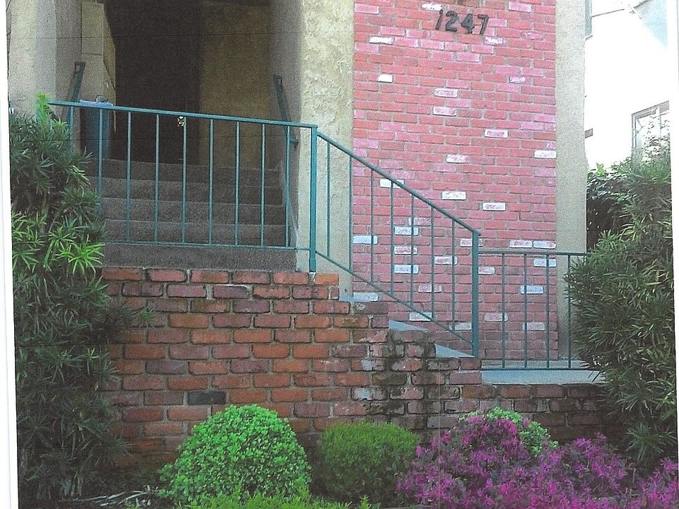 Building Photo 4
