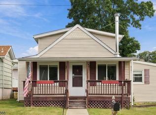 33 Schwarz Blvd, Jefferson Twp., NJ 07849